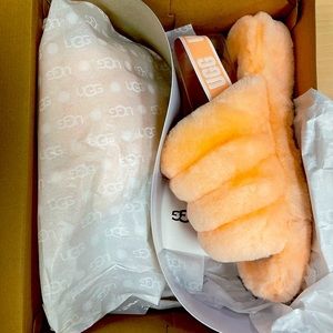 Brand new Ugg slides